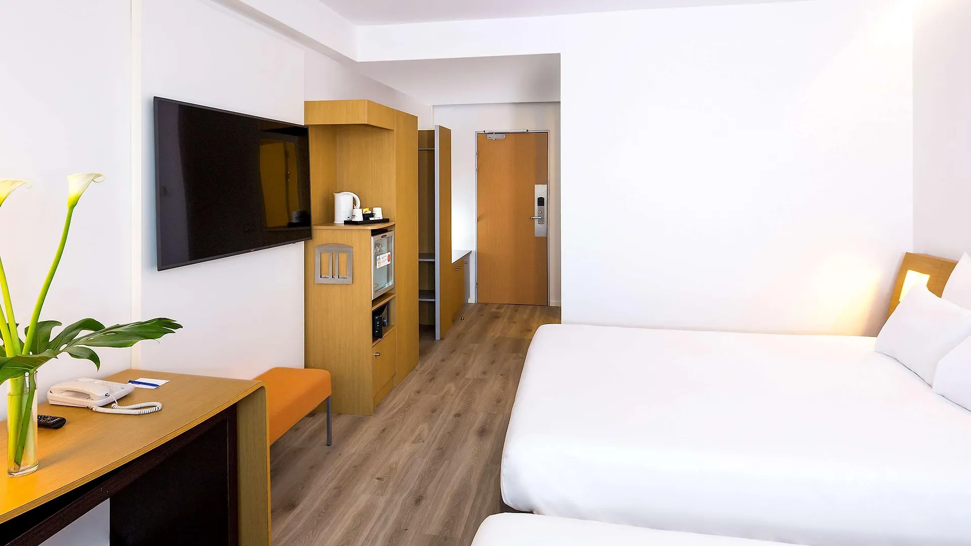 Novotel Sevilla 4*,