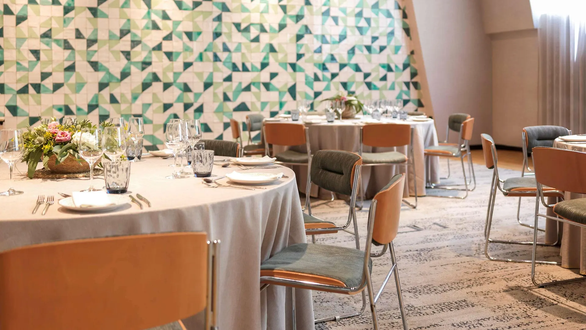 ****  Hotel Novotel Sevilla İspanya